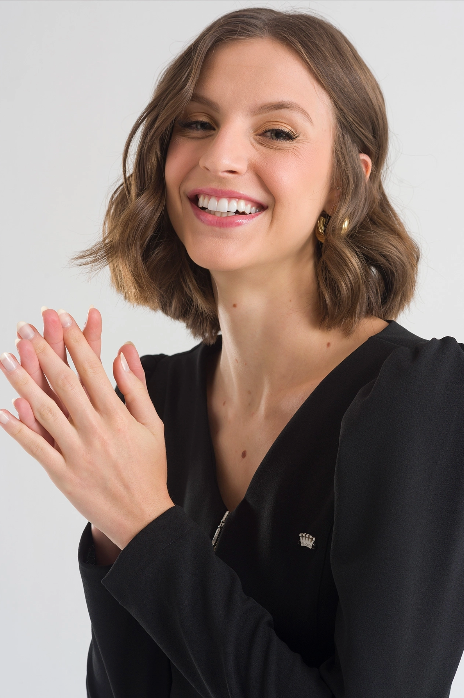 Woman's Hollywood Black Lab Coat